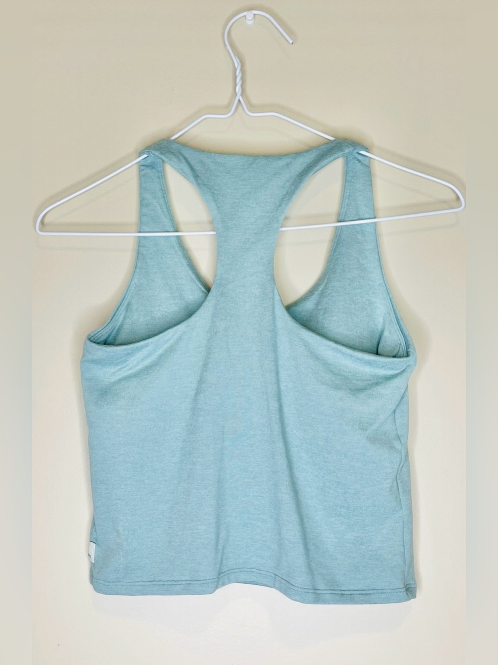 VUORI Halo Performance Crop Racerback Tank 2.0 in Sea Glass Heather - Picture 7 of 7
